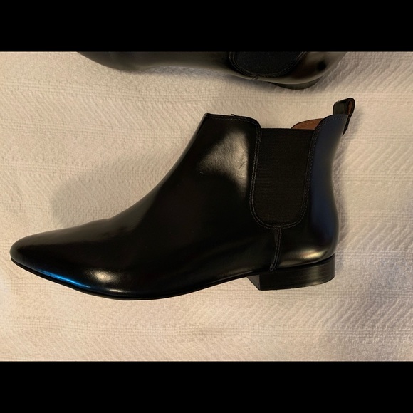 Madewell Nico leather “chelsea” boots. - Picture 2 of 10